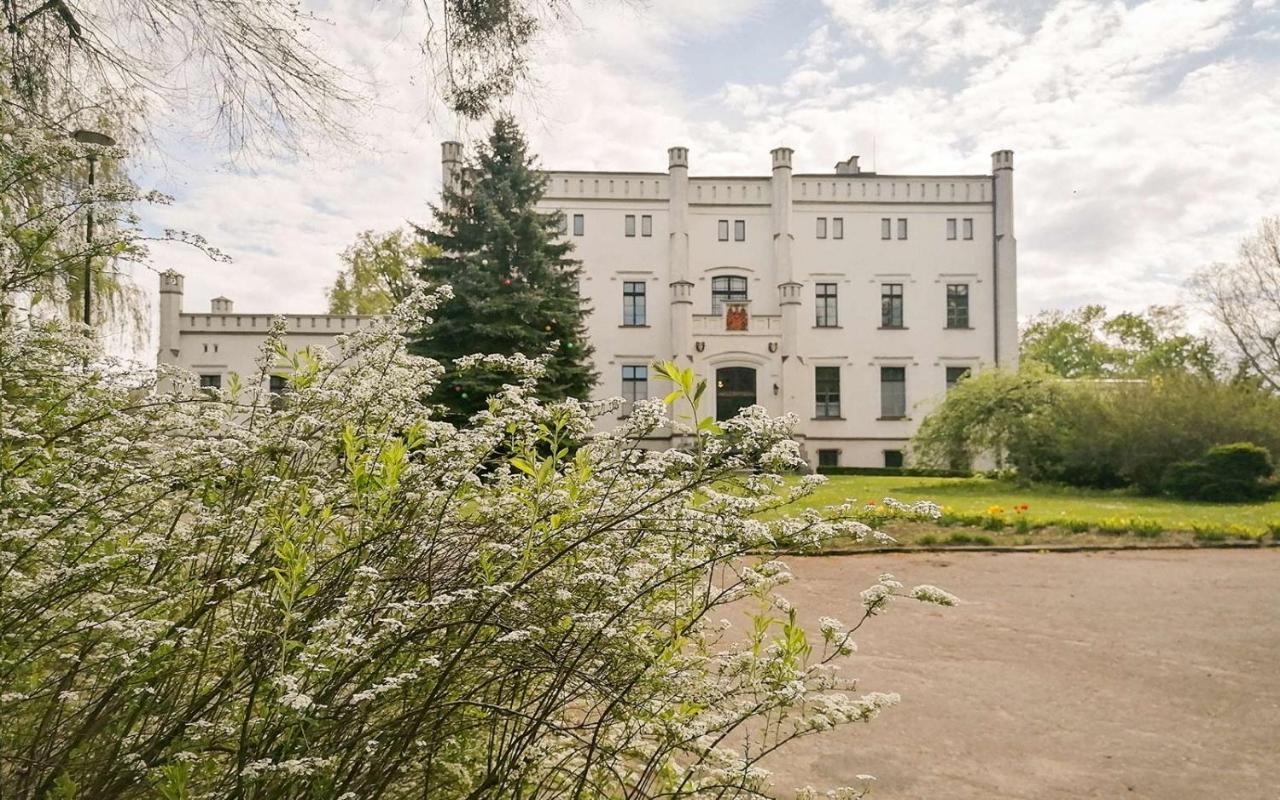 Palac Baloszyce Susz Exterior foto